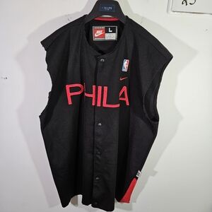Vintage 90's Nike NBA Philadelphia 76ers Cut Sleeve Snap Warmup Jersey Tank Top!